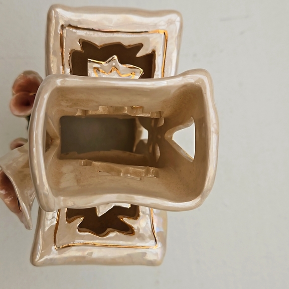 Heather Goldmine Porceline Cross w/Lillies (2003) BLUE SKY - Picture 2 of 4